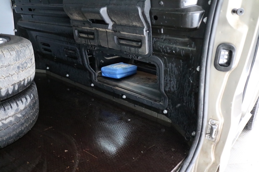 Opel Vivaro vaihtoauto