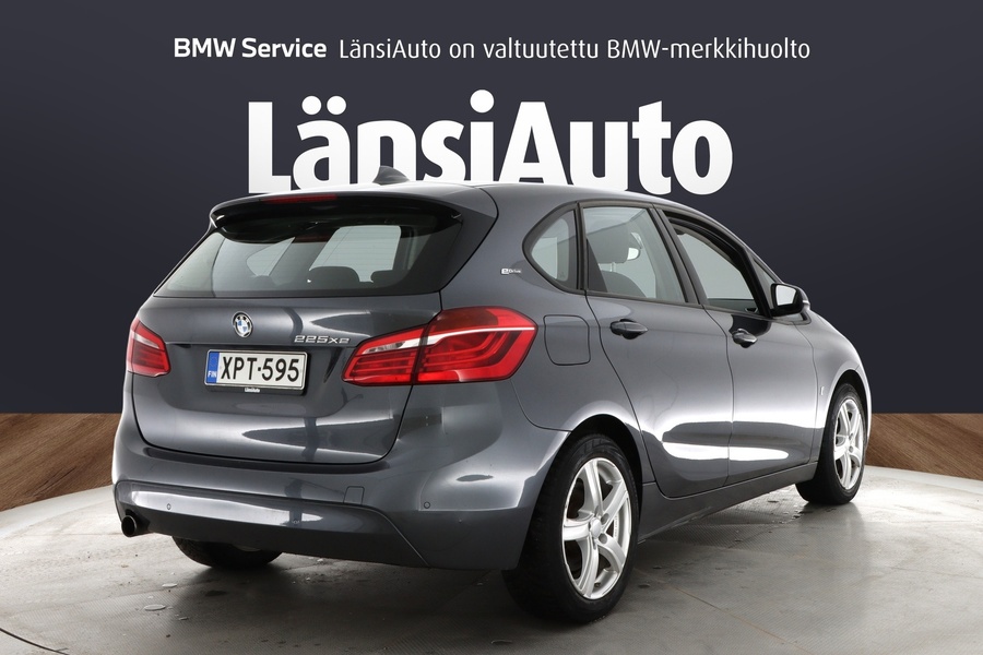 BMW 225 vaihtoauto