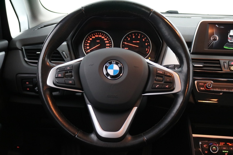BMW 225 vaihtoauto