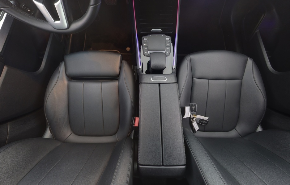 Mercedes-Benz EQB vaihtoauto