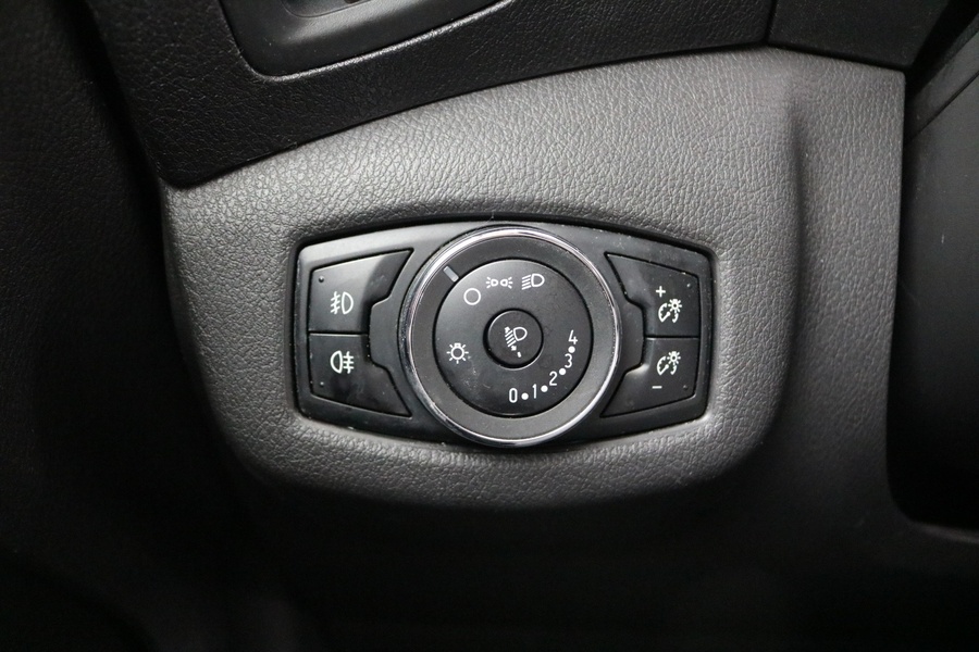 Ford Transit Connect vaihtoauto