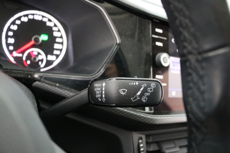 Volkswagen T-Cross vaihtoauto