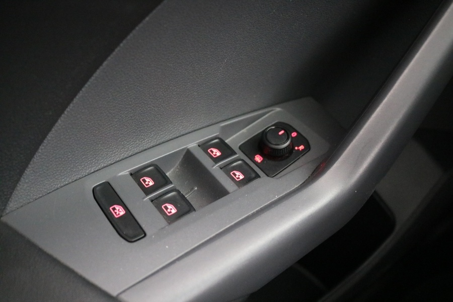 Volkswagen T-Cross vaihtoauto