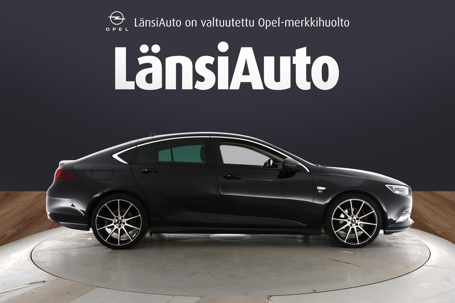 Opel Insignia vaihtoauto
