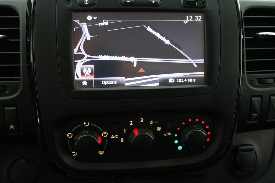 Opel Vivaro vaihtoauto