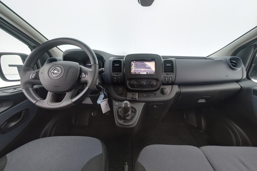 Opel Vivaro vaihtoauto