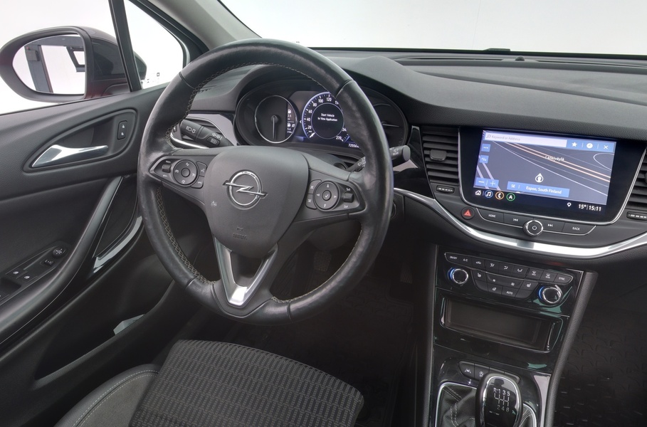 Opel Astra vaihtoauto