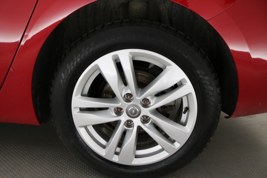 Opel Astra vaihtoauto