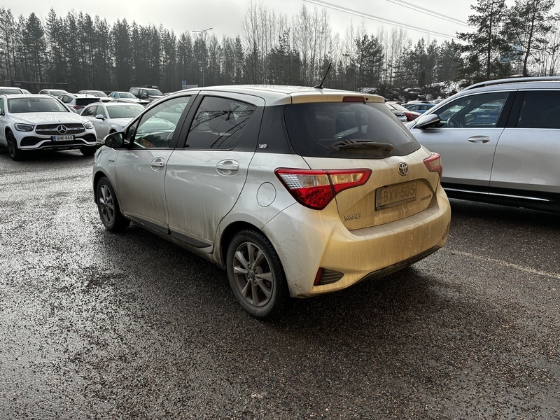 Toyota Yaris vaihtoauto