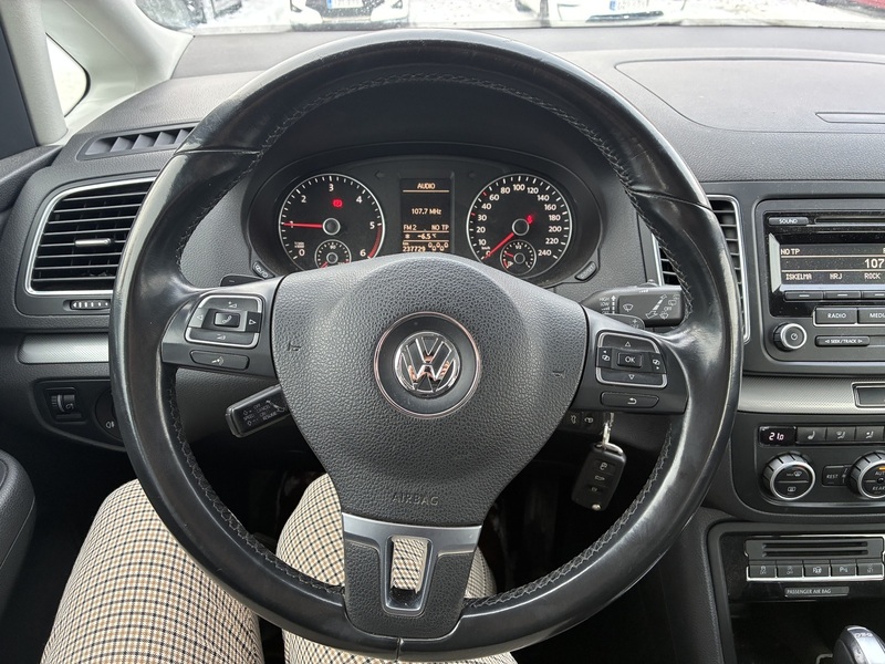 Volkswagen Sharan vaihtoauto