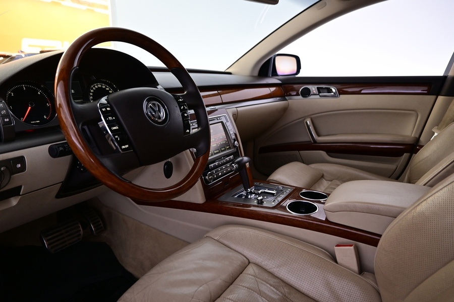 Volkswagen Phaeton vaihtoauto
