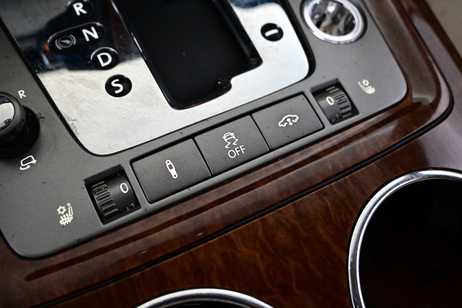 Volkswagen Phaeton vaihtoauto