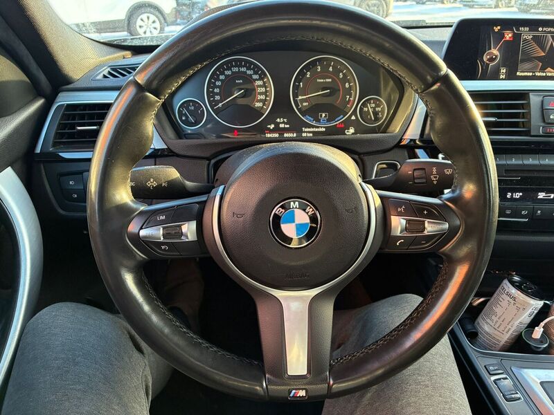 BMW 330 vaihtoauto