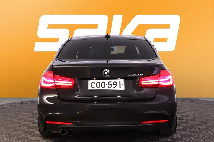 BMW 330 vaihtoauto