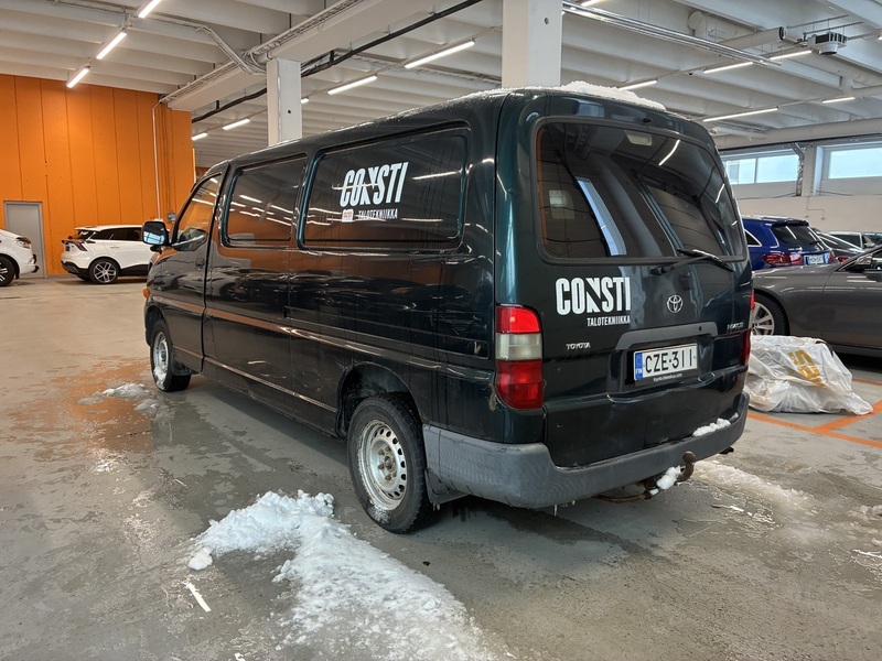 Toyota Hiace vaihtoauto