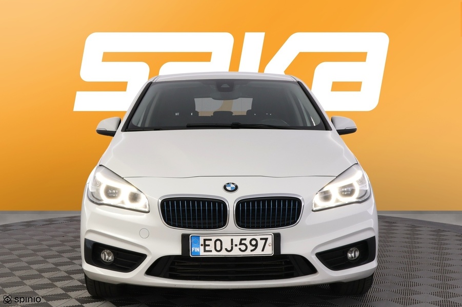 BMW 225 vaihtoauto