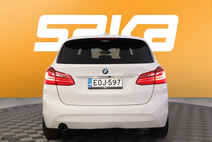 BMW 225 vaihtoauto