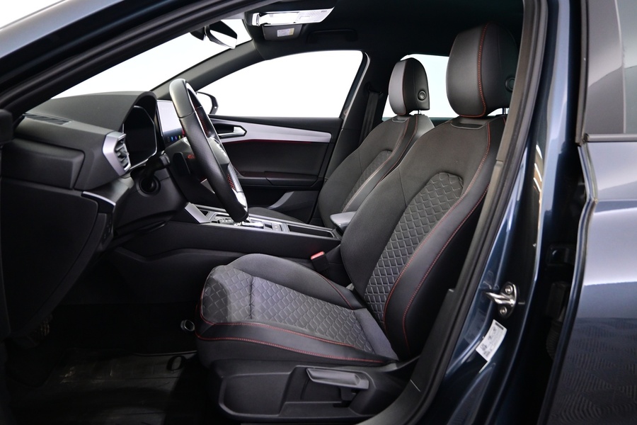 SEAT Leon Sportstourer vaihtoauto