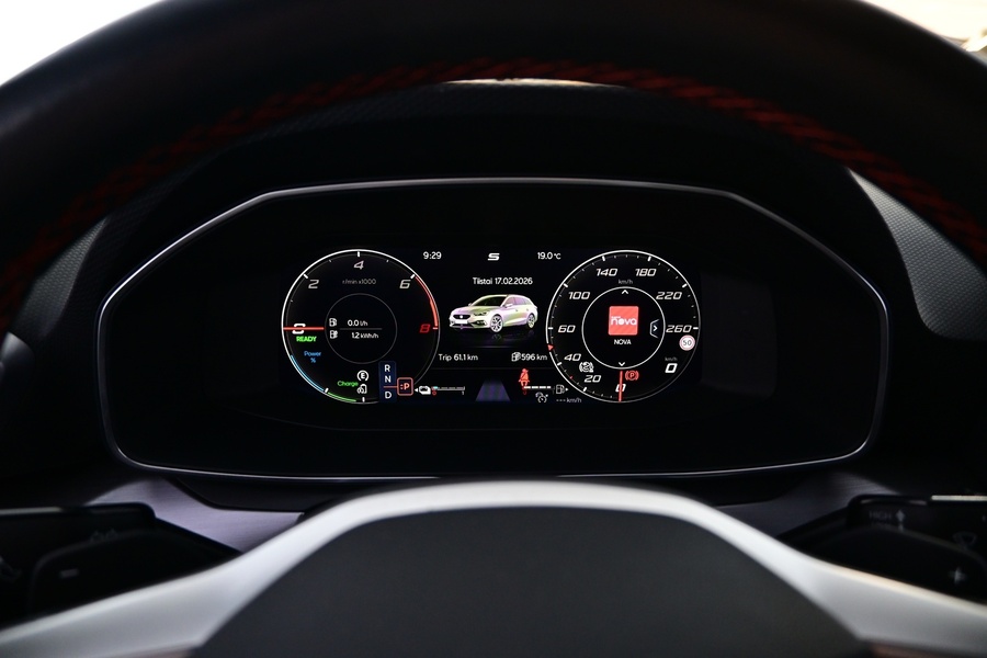 SEAT Leon Sportstourer vaihtoauto