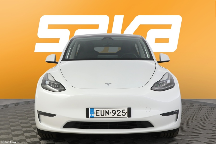 Tesla Model Y vaihtoauto