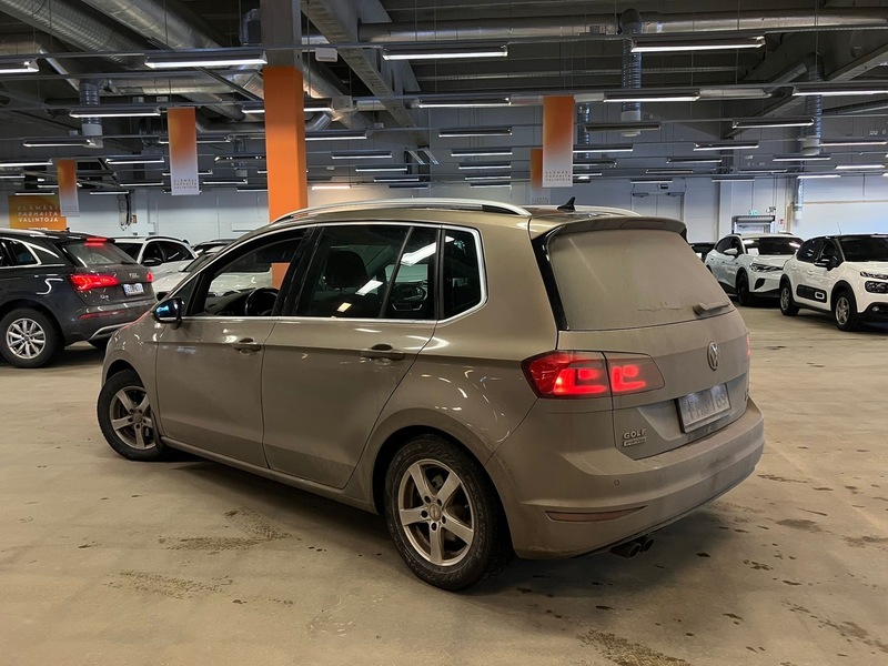 Volkswagen Golf Sportsvan vaihtoauto