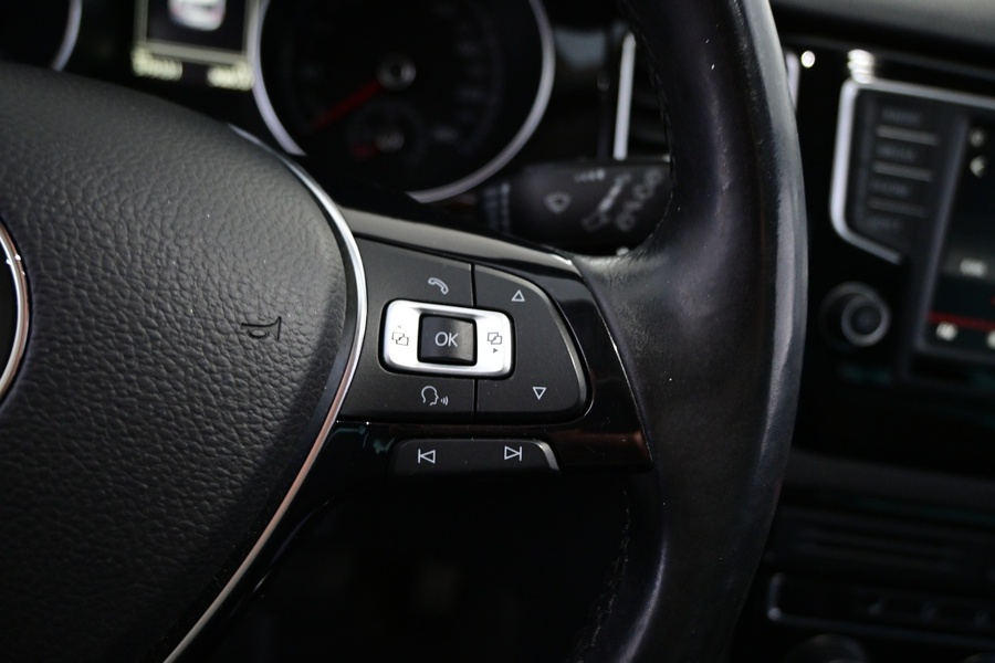 Volkswagen Golf Sportsvan vaihtoauto