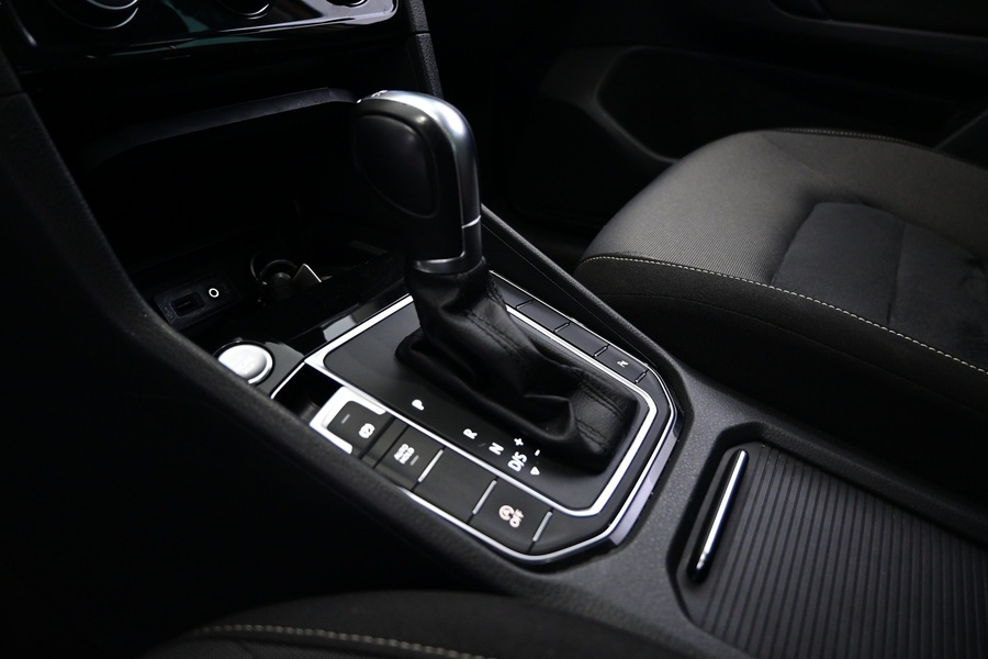 Volkswagen Golf Sportsvan vaihtoauto