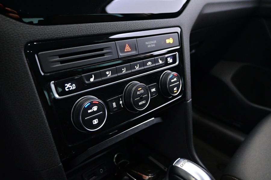 Volkswagen Golf Sportsvan vaihtoauto