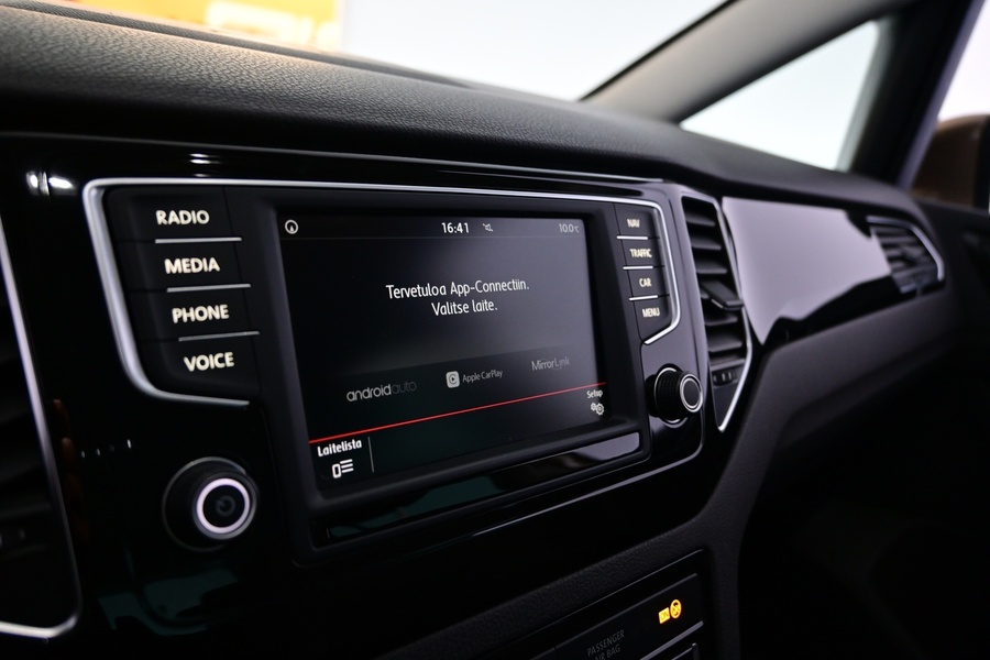 Volkswagen Golf Sportsvan vaihtoauto