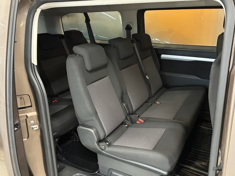 Toyota Proace Verso vaihtoauto
