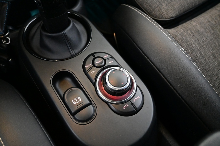 Mini Cooper vaihtoauto