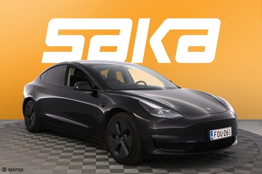 Tesla Model 3 vaihtoauto