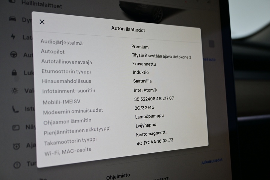 Tesla Model 3 vaihtoauto