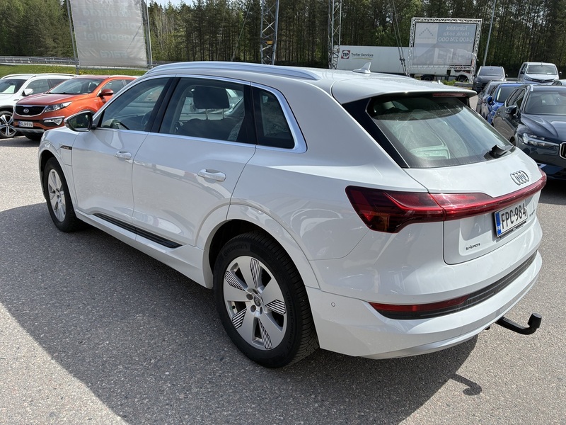 Audi e-tron vaihtoauto