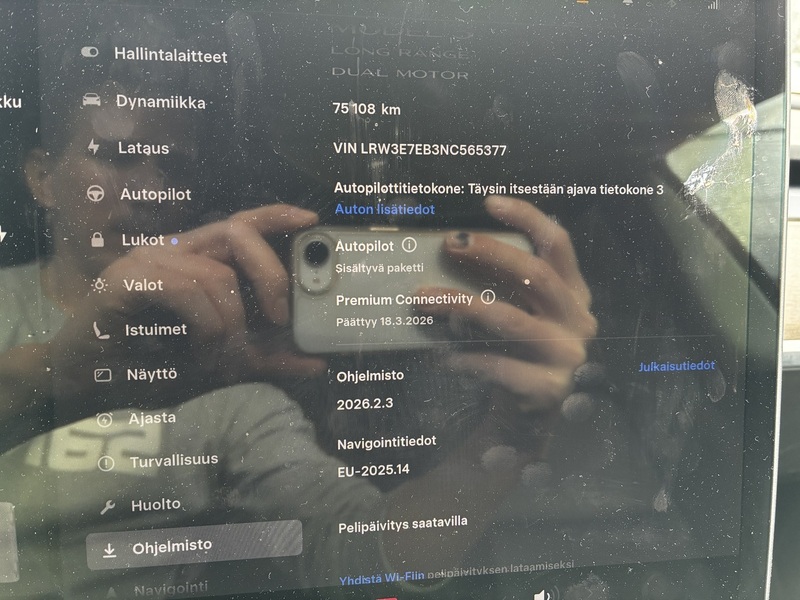 Tesla Model 3 vaihtoauto