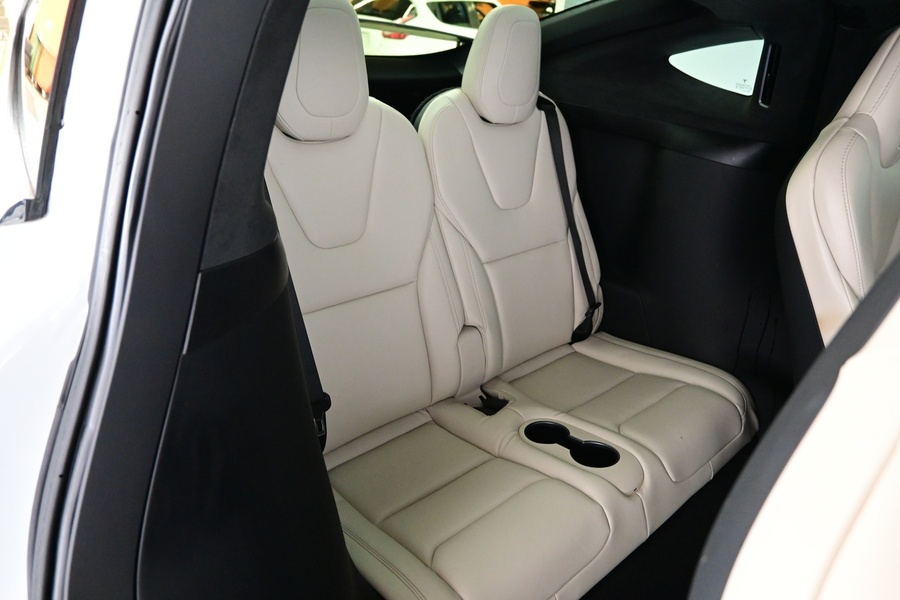 Tesla Model X vaihtoauto