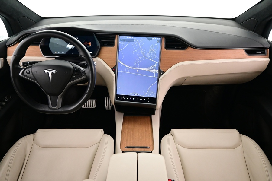 Tesla Model X vaihtoauto