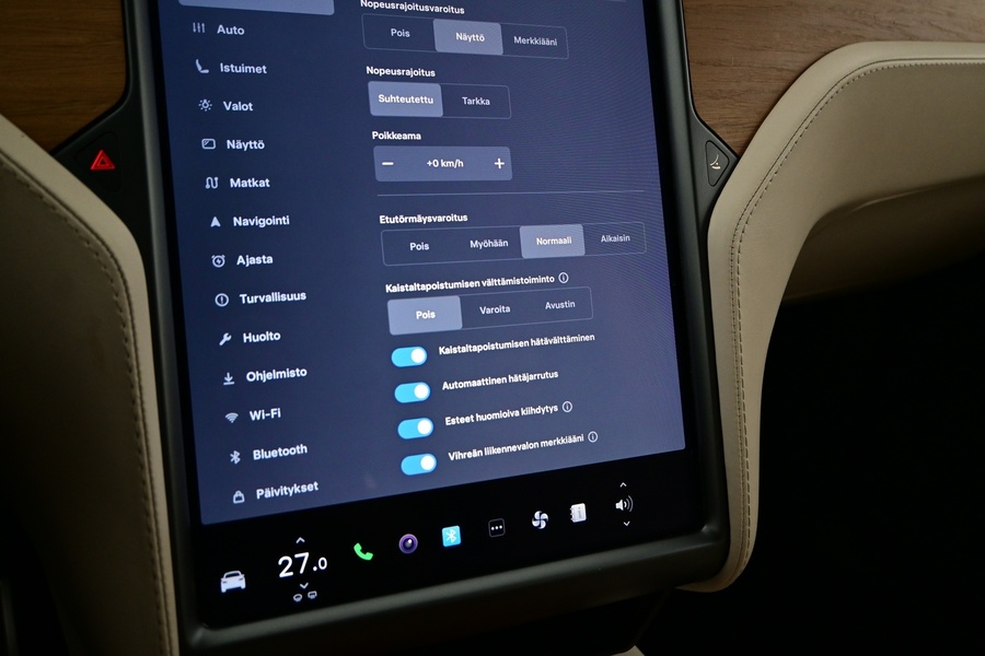 Tesla Model X vaihtoauto