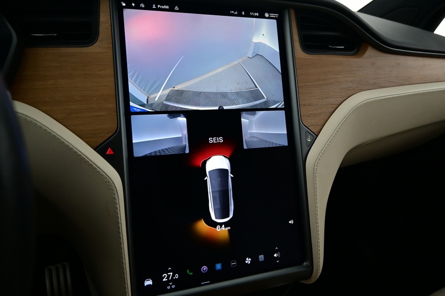 Tesla Model X vaihtoauto