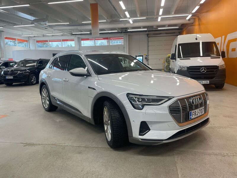 Audi e-tron vaihtoauto