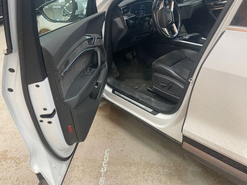 Audi e-tron vaihtoauto