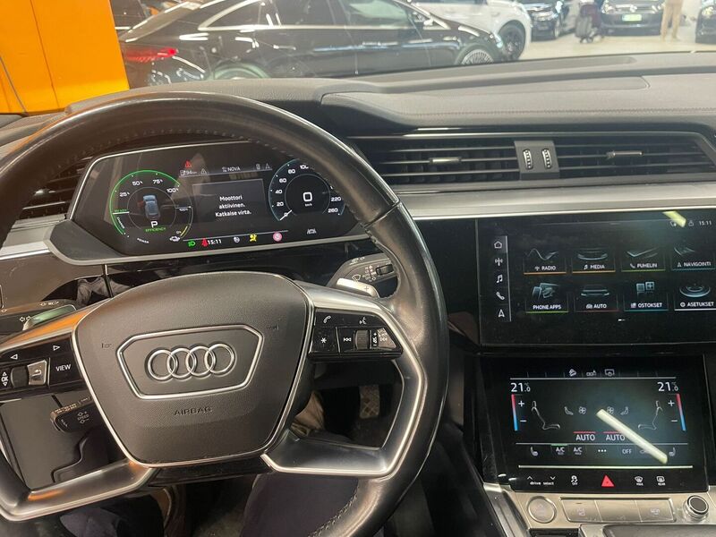 Audi e-tron vaihtoauto
