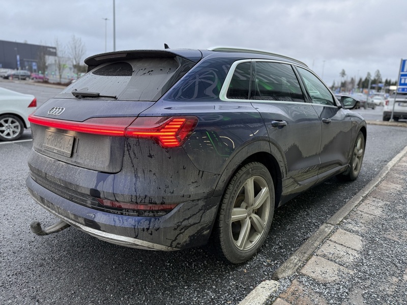 Audi e-tron vaihtoauto