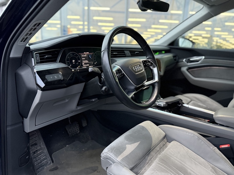 Audi e-tron vaihtoauto