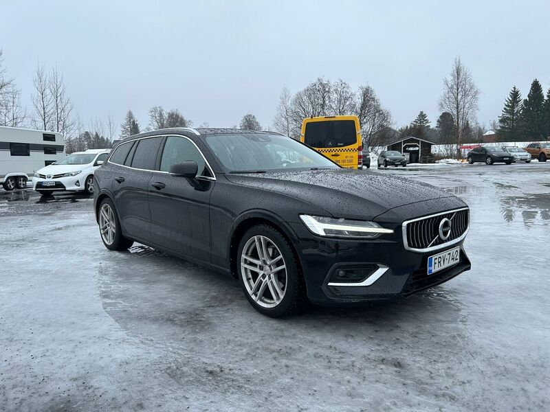 Volvo V60 vaihtoauto