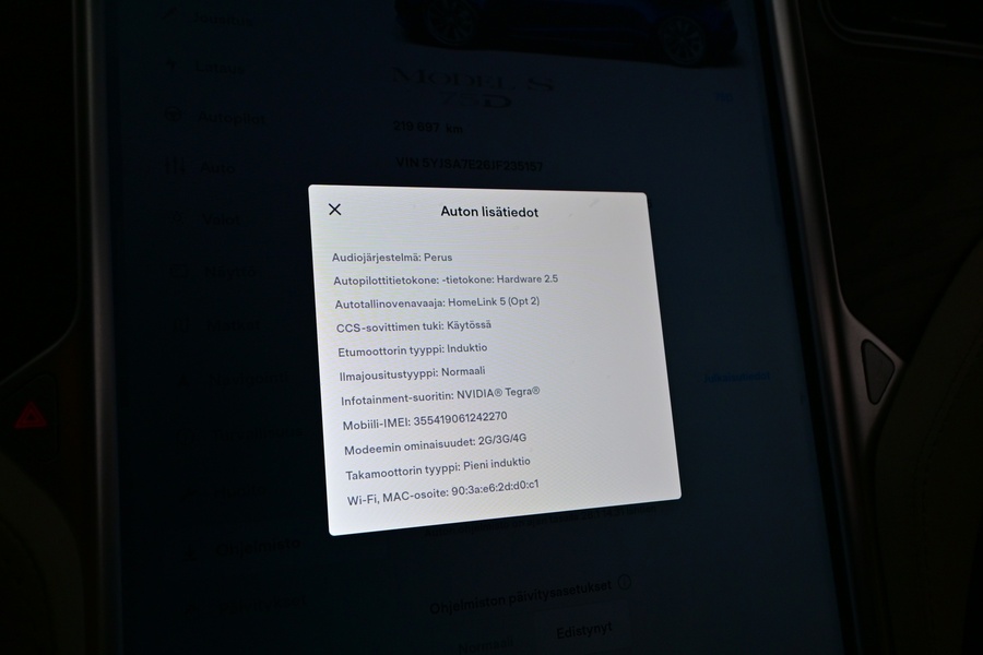 Tesla Model S vaihtoauto