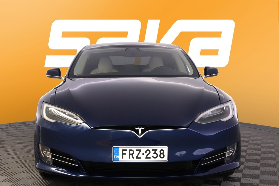 Tesla Model S vaihtoauto