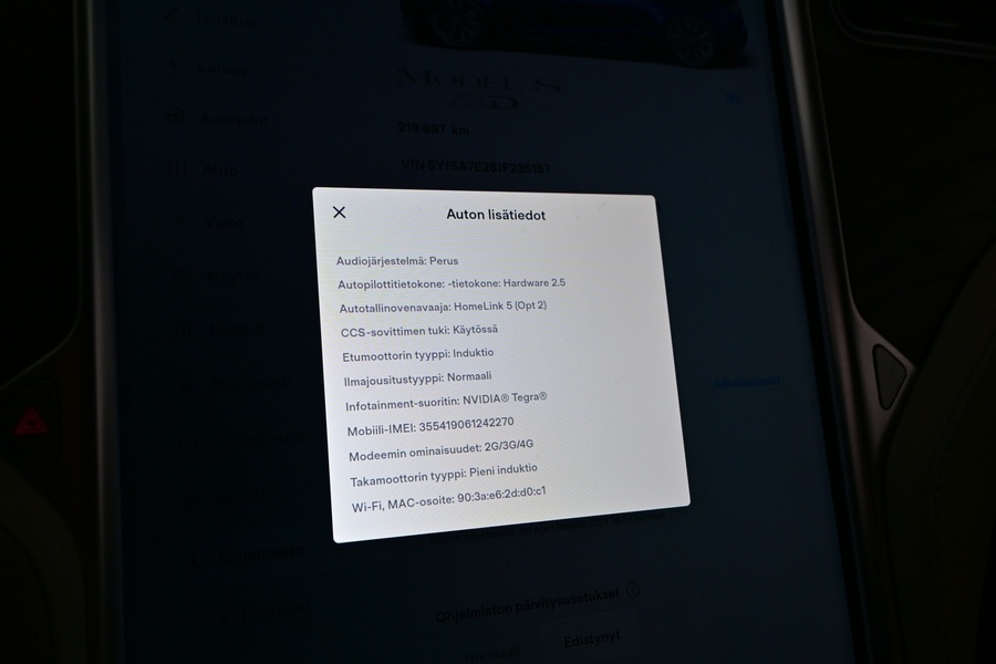 Tesla Model S vaihtoauto