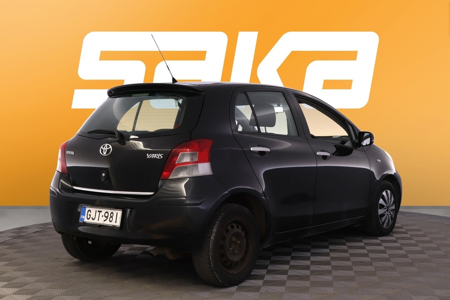 Toyota Yaris vaihtoauto