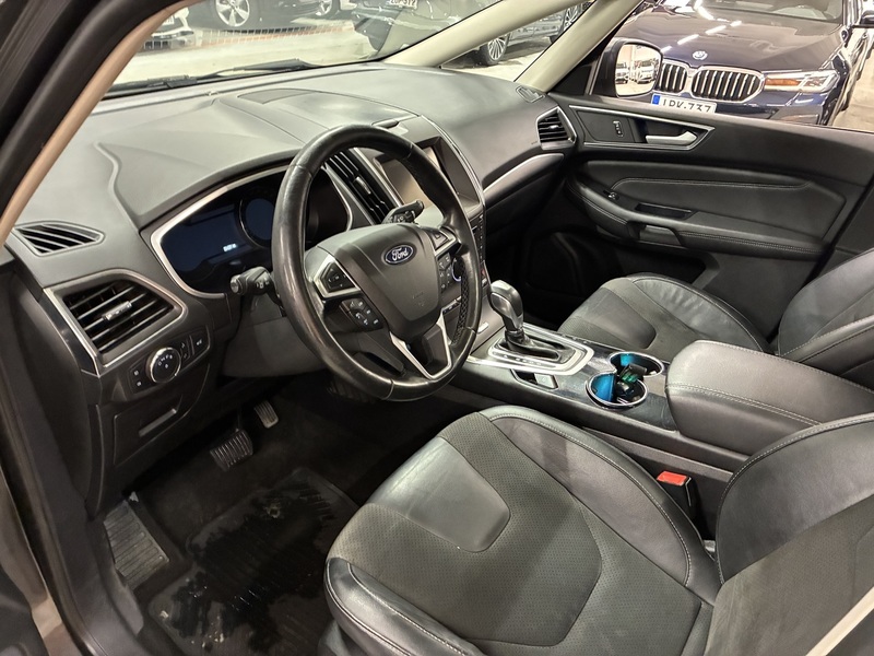 Ford S-MAX vaihtoauto